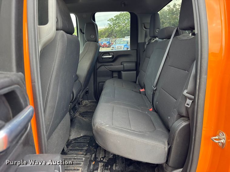 image for item EF2222 2020 Chevrolet Silverado 2500HD Double Cab pickup truck