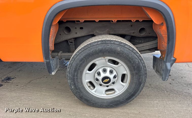 image for item EF2222 2020 Chevrolet Silverado 2500HD Double Cab pickup truck