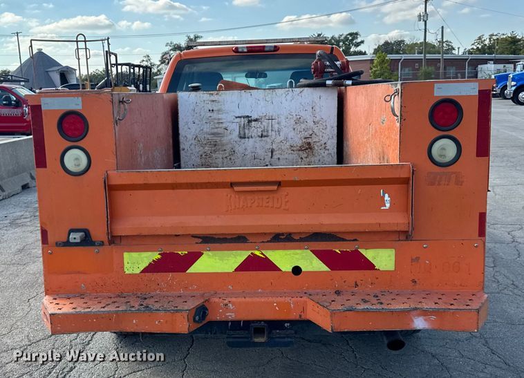 image for item EF2233 2011 Chevrolet Silverado 2500HD Ext. Cab utility bed pickup truck