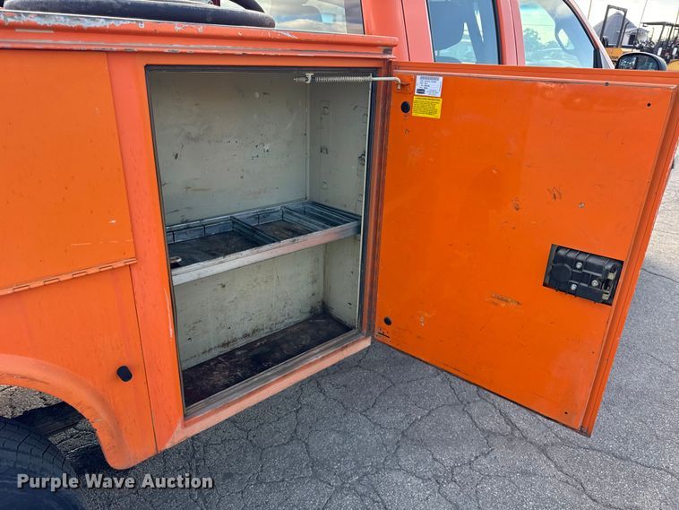 image for item EF2233 2011 Chevrolet Silverado 2500HD Ext. Cab utility bed pickup truck