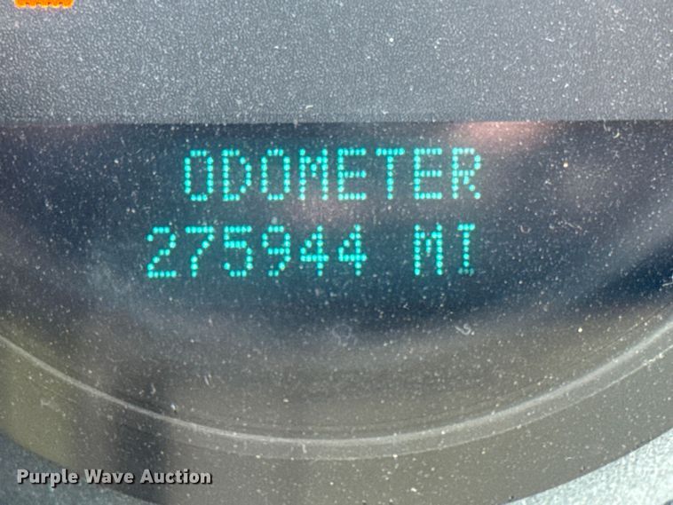 image for item EF2233 2011 Chevrolet Silverado 2500HD Ext. Cab utility bed pickup truck