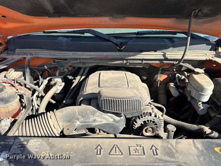 image for item EF2233 2011 Chevrolet Silverado 2500HD Ext. Cab utility bed pickup truck