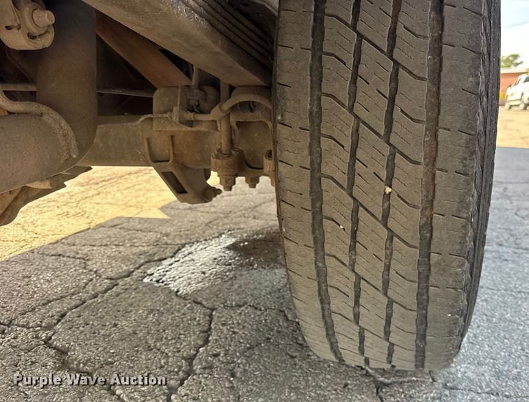 image for item EF2233 2011 Chevrolet Silverado 2500HD Ext. Cab utility bed pickup truck