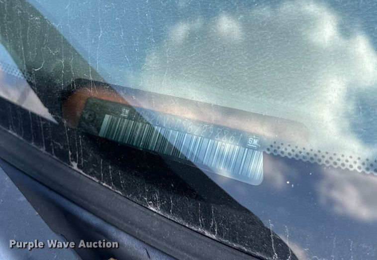 image for item EF2233 2011 Chevrolet Silverado 2500HD Ext. Cab utility bed pickup truck