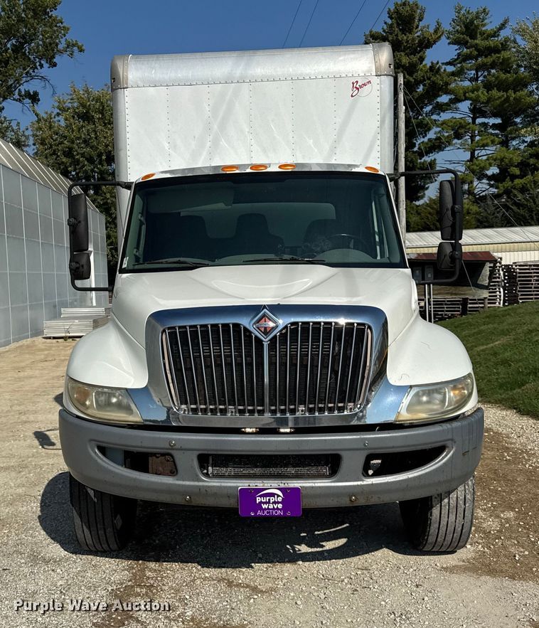 image for item EF2244 2013 International 4300 box truck