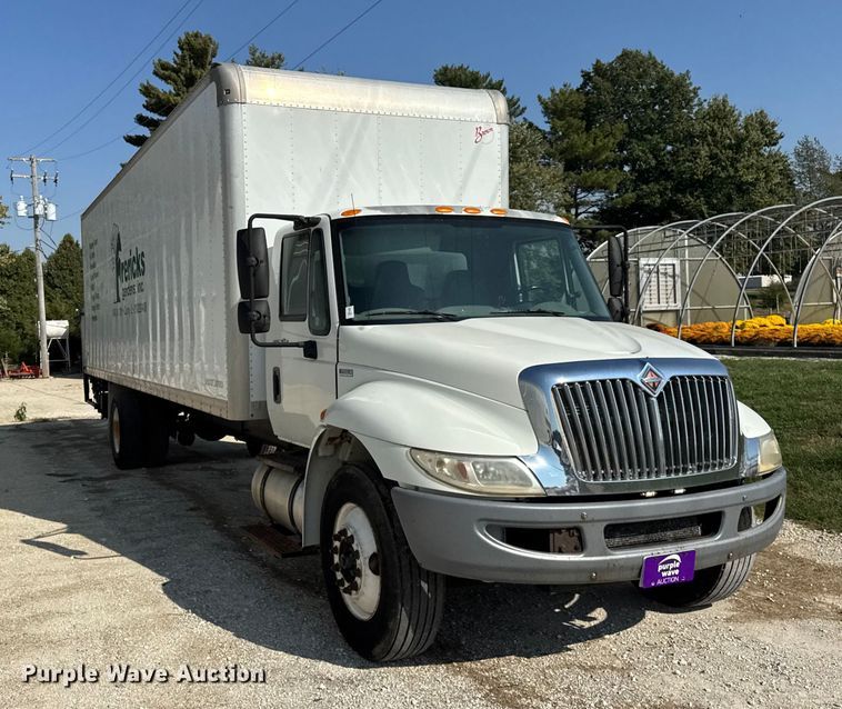image for item EF2244 2013 International 4300 box truck