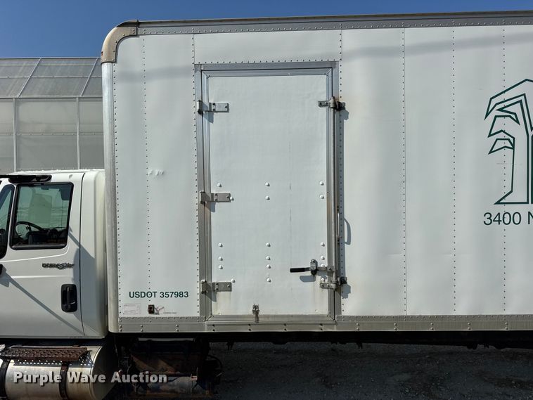 image for item EF2244 2013 International 4300 box truck