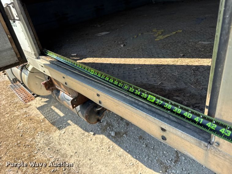 image for item EF2244 2013 International 4300 box truck