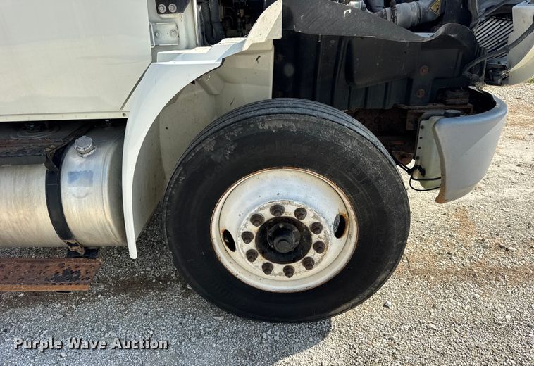 image for item EF2244 2013 International 4300 box truck