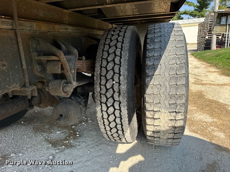 image for item EF2244 2013 International 4300 box truck