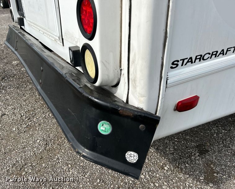 image for item EG0673 2009 Ford E450 Super Duty shuttle bus