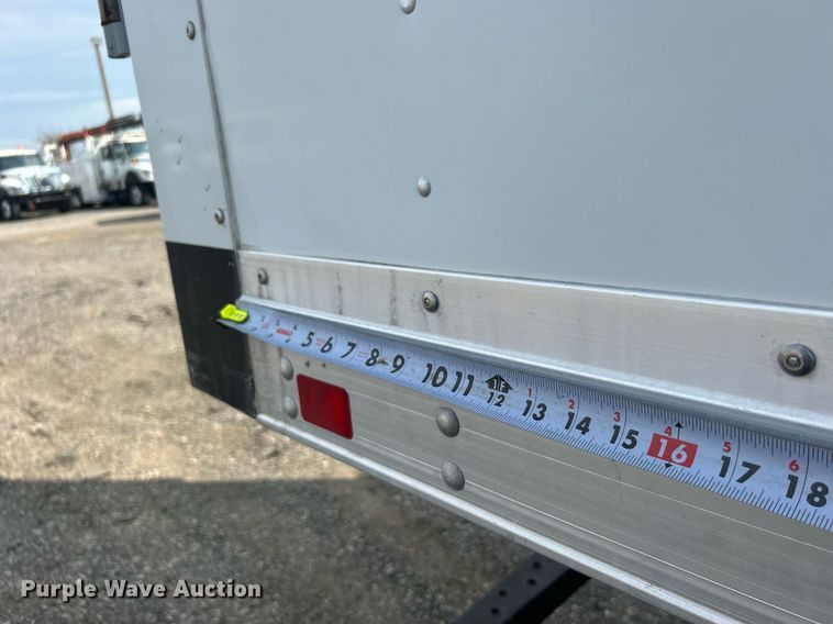 image for item EG1036 2015 Peterbilt  337 delivery truck