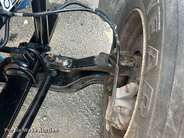 image for item EG1036 2015 Peterbilt  337 delivery truck