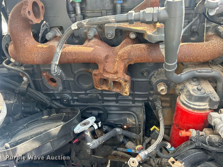 image for item EG1036 2015 Peterbilt  337 delivery truck