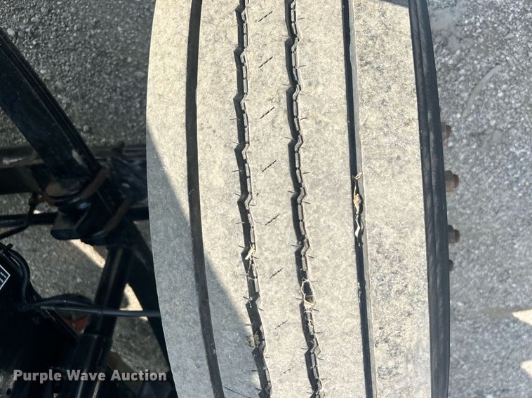 image for item EG1036 2015 Peterbilt  337 delivery truck