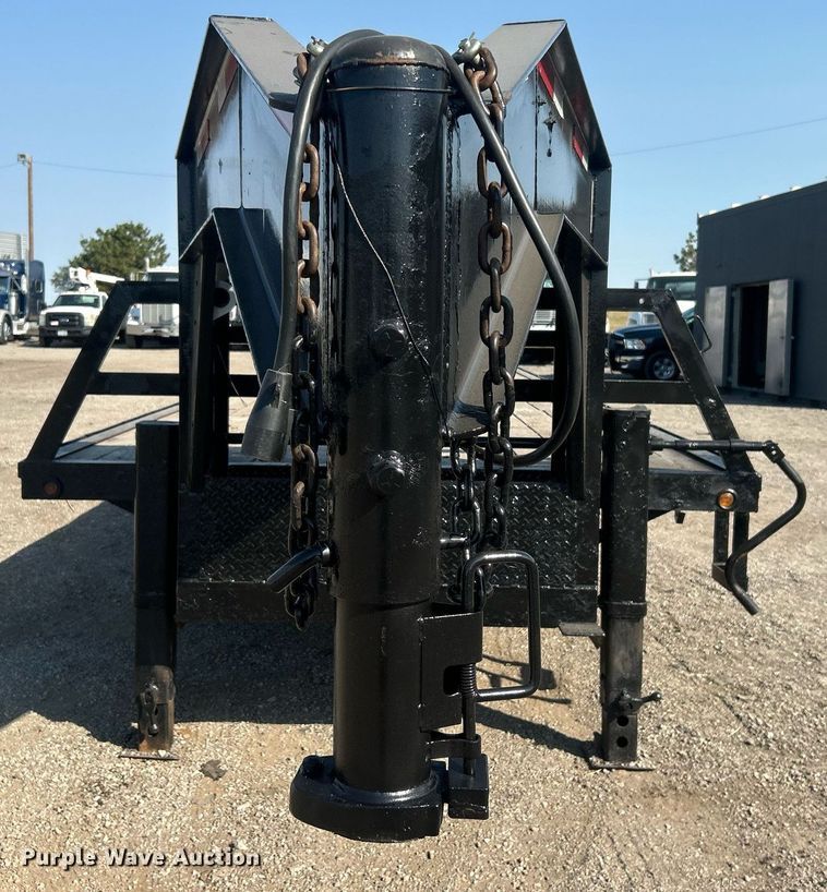 image for item EG1140 2006 Hayvan Tandem equipment trailer