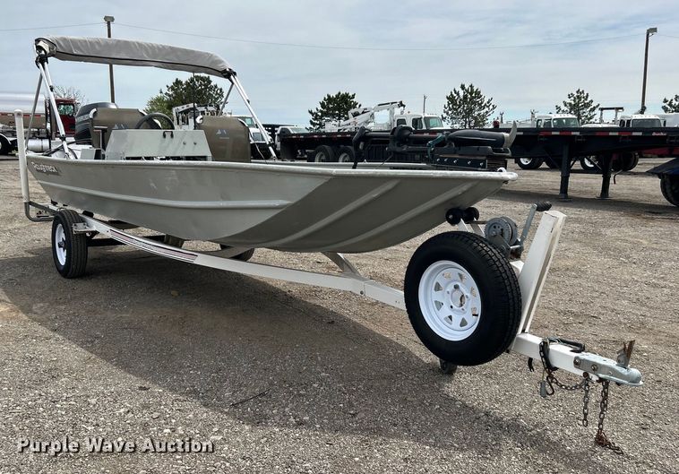 image for item EG1489 1996 Roughneck boat