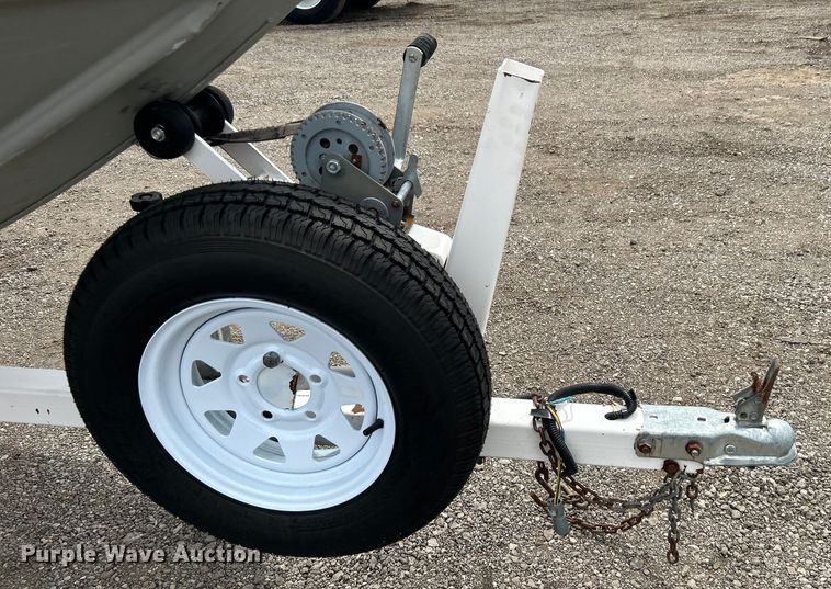 image for item EG1489 1996 Roughneck boat