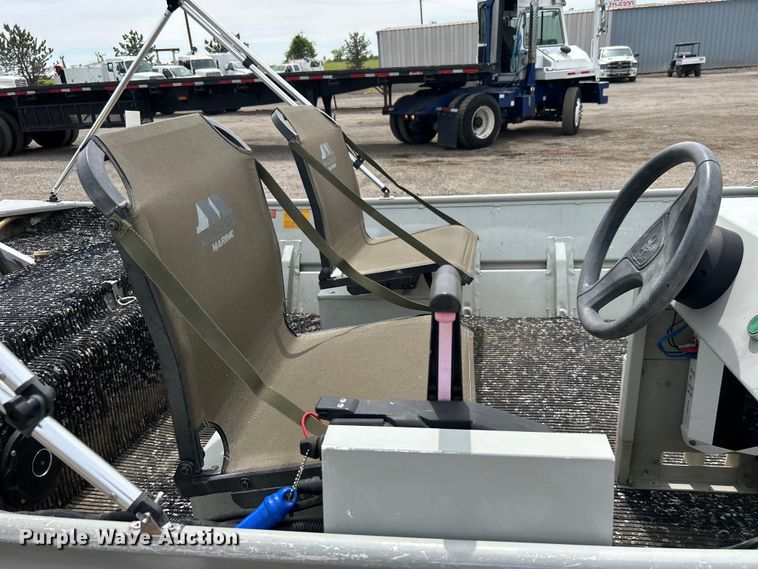 image for item EG1489 1996 Roughneck boat