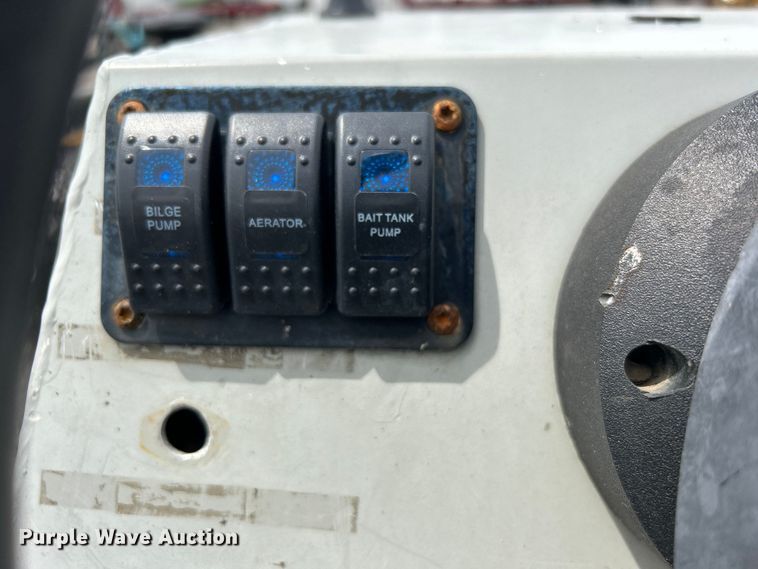 image for item EG1489 1996 Roughneck boat