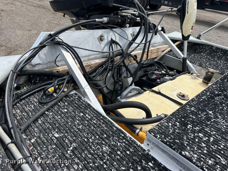 image for item EG1489 1996 Roughneck boat