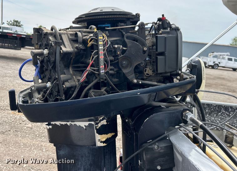 image for item EG1489 1996 Roughneck boat