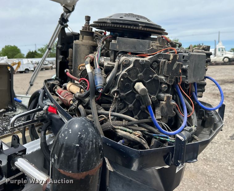 image for item EG1489 1996 Roughneck boat