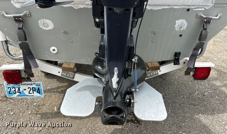 image for item EG1489 1996 Roughneck boat