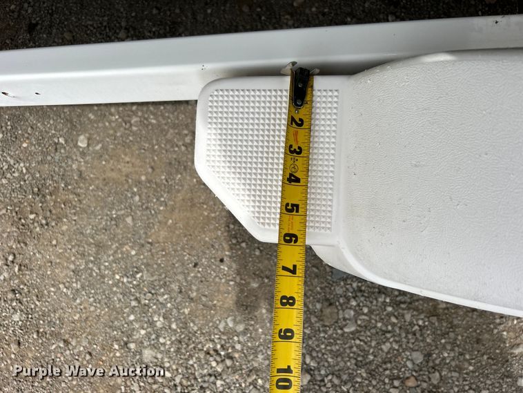 image for item EG1489 1996 Roughneck boat