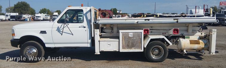 image for item EG1566 1997 Ford F Super Duty scissor lift truck