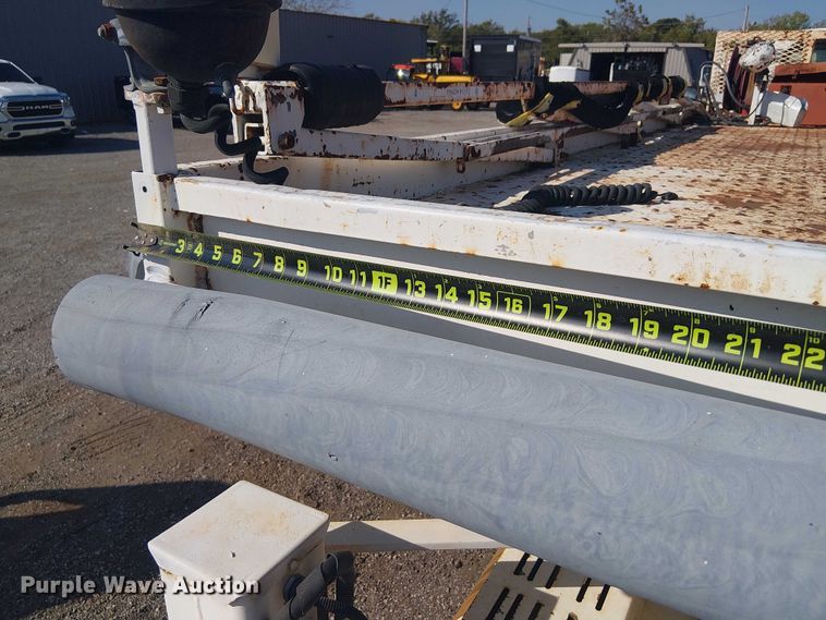 image for item EG1566 1997 Ford F Super Duty scissor lift truck