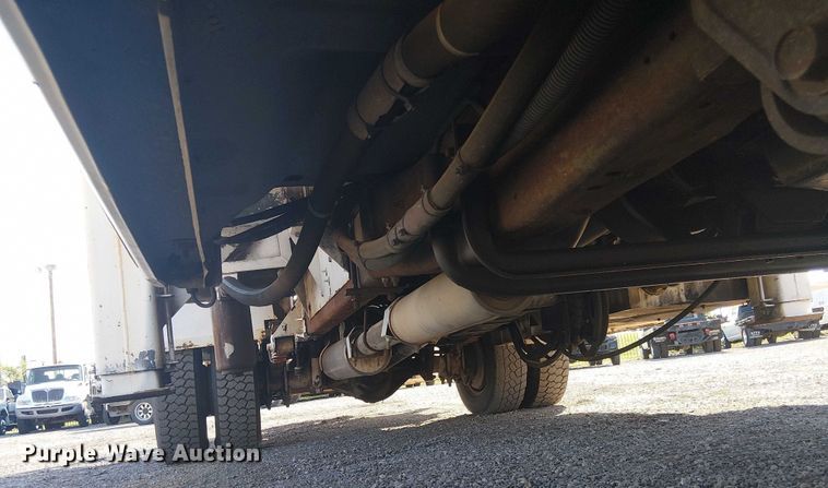 image for item EG1566 1997 Ford F Super Duty scissor lift truck