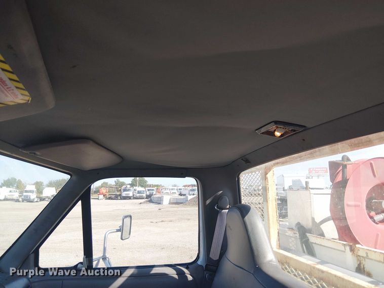 image for item EG1566 1997 Ford F Super Duty scissor lift truck