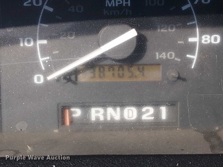 image for item EG1566 1997 Ford F Super Duty scissor lift truck