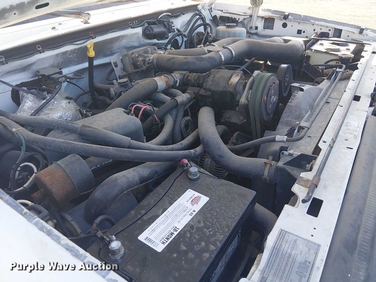 image for item EG1566 1997 Ford F Super Duty scissor lift truck