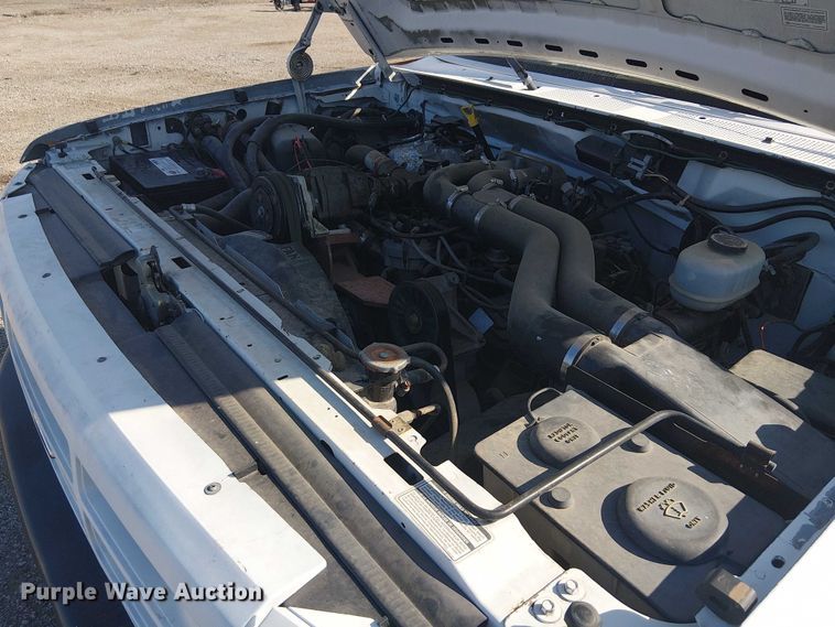 image for item EG1566 1997 Ford F Super Duty scissor lift truck