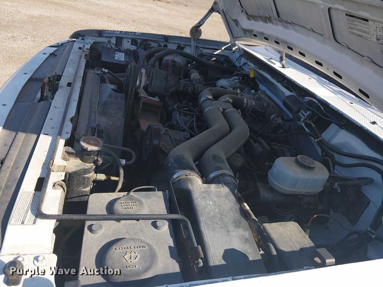 image for item EG1566 1997 Ford F Super Duty scissor lift truck