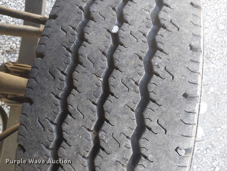 image for item EG1566 1997 Ford F Super Duty scissor lift truck