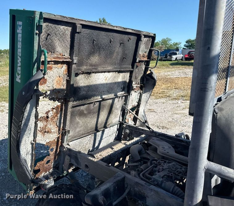 image for item EG5866 2009 Kawasaki Mule 4000 utility vehicle