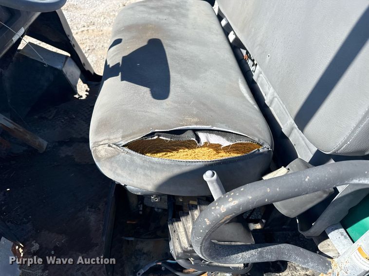 image for item EG5866 2009 Kawasaki Mule 4000 utility vehicle