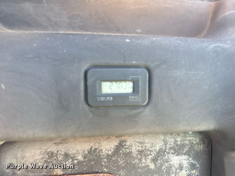 image for item EG5866 2009 Kawasaki Mule 4000 utility vehicle