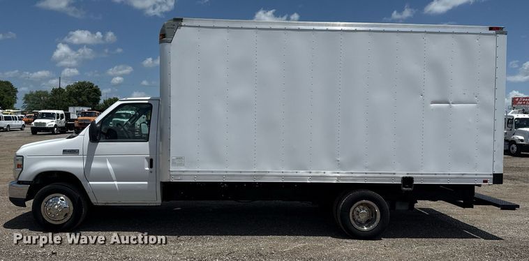 image for item EG5949 2012 Ford E450 box truck