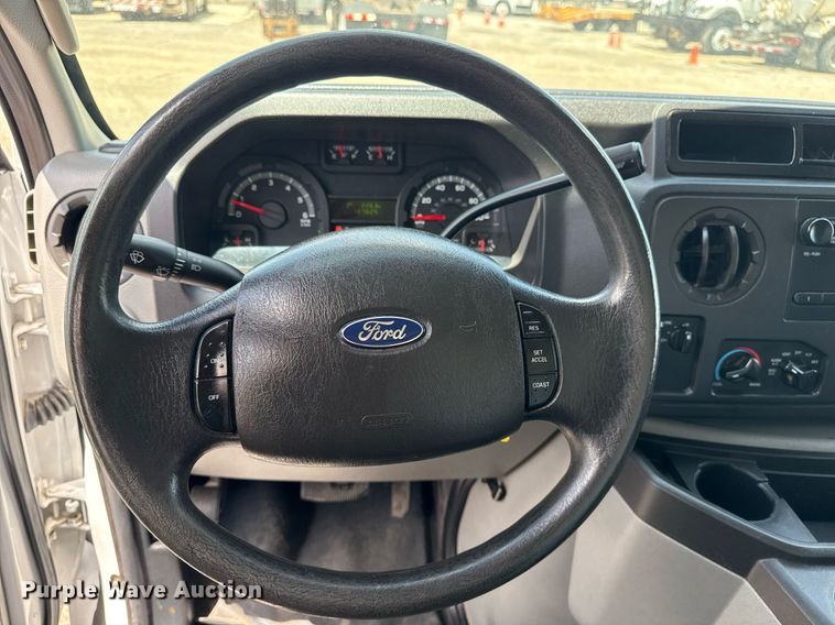 image for item EG5949 2012 Ford E450 box truck