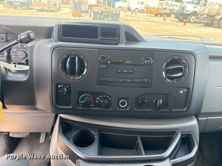 image for item EG5949 2012 Ford E450 box truck