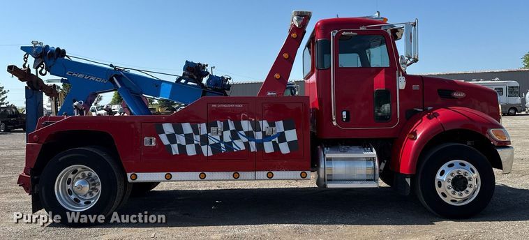 image for item EG6054 2008 Peterbilt 335 tow truck