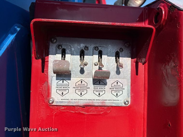 image for item EG6054 2008 Peterbilt 335 tow truck