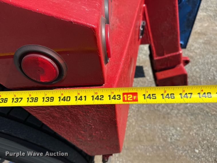 image for item EG6054 2008 Peterbilt 335 tow truck