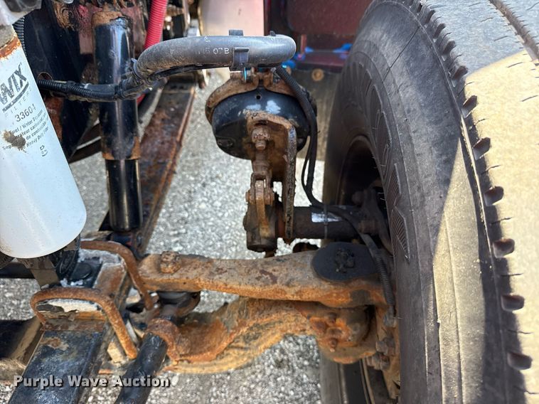 image for item EG6054 2008 Peterbilt 335 tow truck