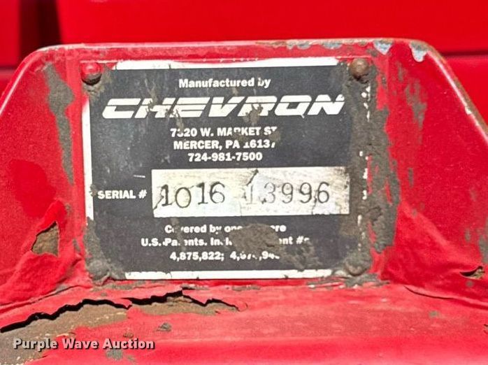 image for item EG6054 2008 Peterbilt 335 tow truck