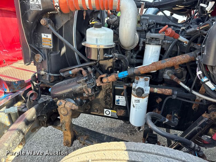 image for item EG6054 2008 Peterbilt 335 tow truck